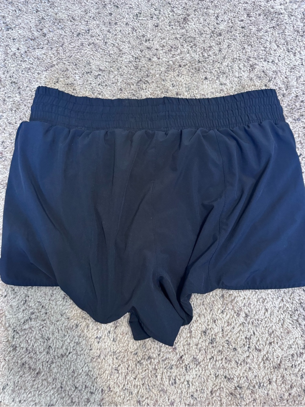 All in Motion High Rise Short XL - Picture 4 of 5